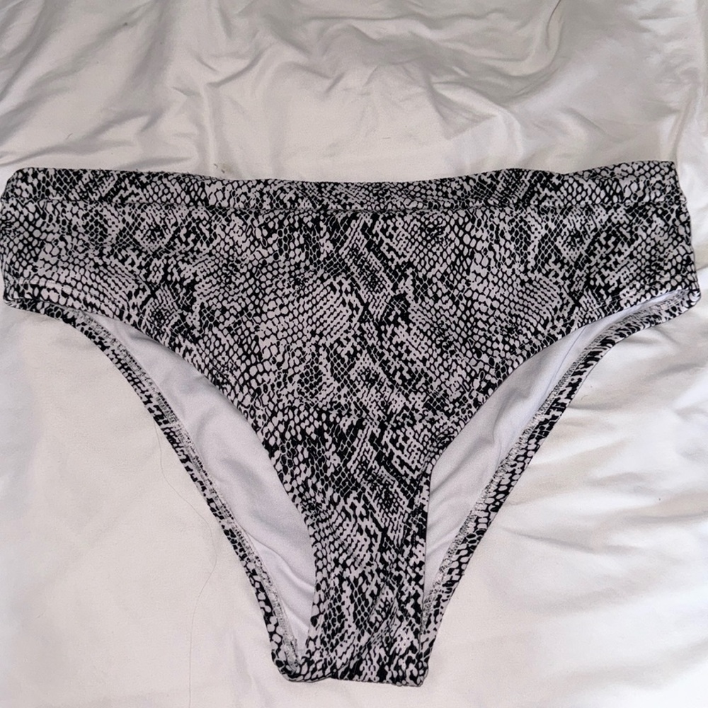 Snake print swim bottoms
